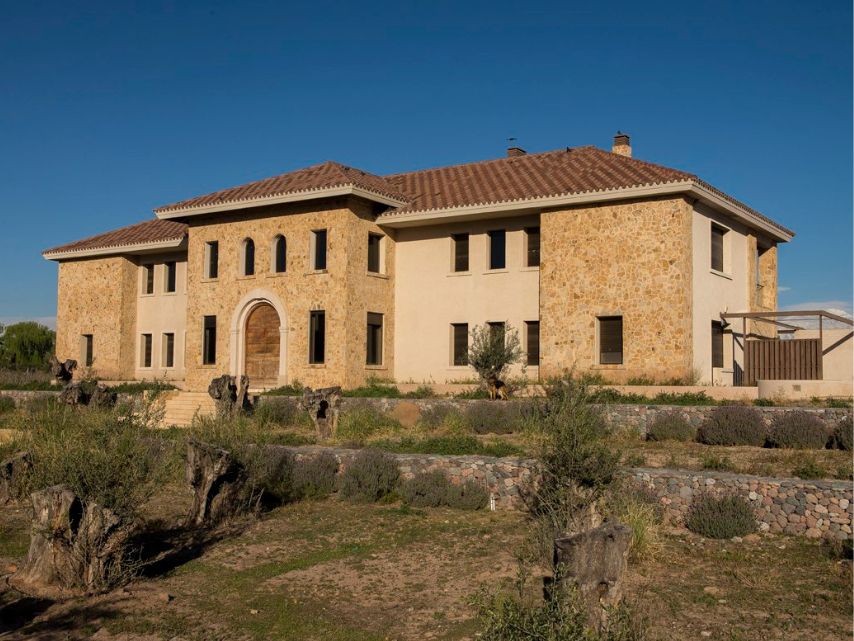 Bodegas Krontiras_Krontiras Aglianico Natural _2022_WBSS24